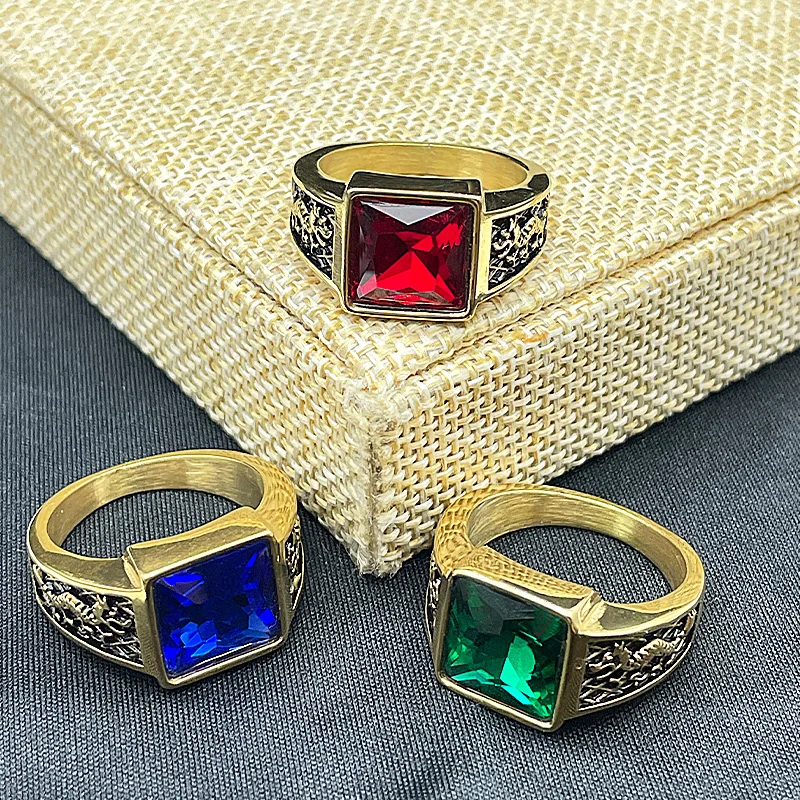 Мужское позолоченное кольцо с драгоценным камнем из нержавеющей стали