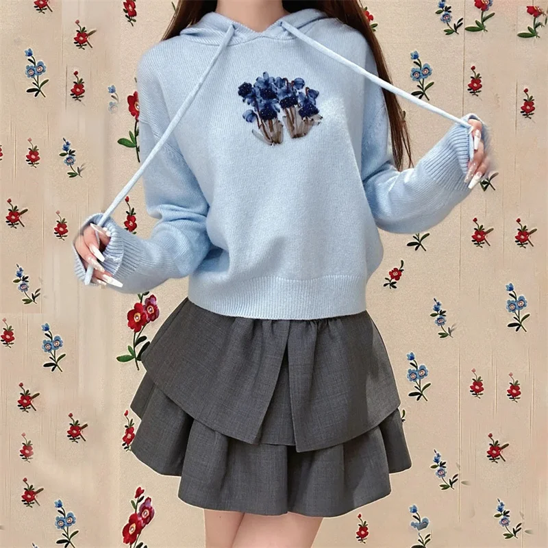 Женские толстовки 2024 осенняя новинка рубашка с капюшоном и цветочной вышивкой