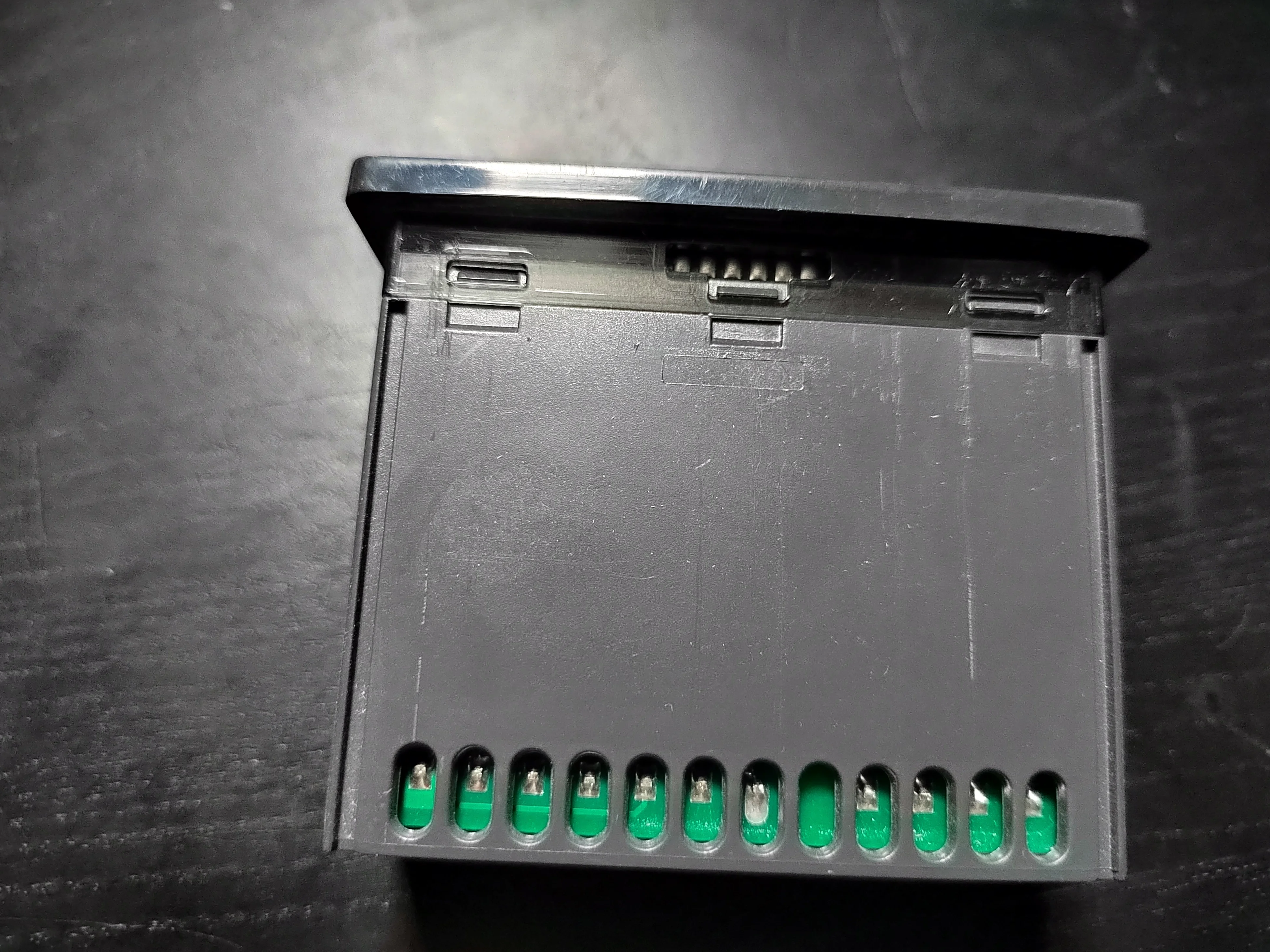 Фото Электронный контроллер ELIWELL IC915, измерения крепления модели 71x29 мм ICP22JI450000 №3