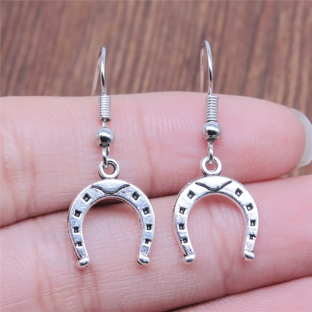

Dropshipping Drop Earrings Fashion Handmade 2 Colors Horseshoe Pendant Earrings