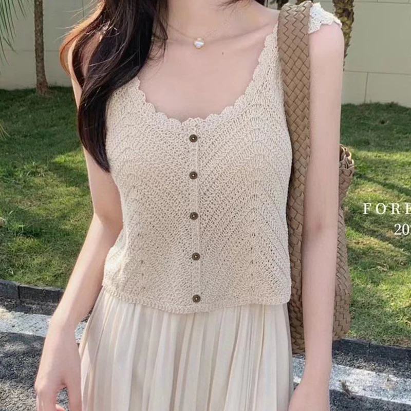 

Round neck sleeveless knitted short style horse clip suspender female Korean version can be inside the outer wear suspender top
