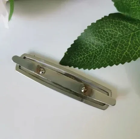 

2 шт. эмблема для Mercedes Benz Maybach Brabus Amg, зажимы с логотипом сиденья, консоль, крыло, багажник, украшение, значок, наклейка, автомобильный аксессуар