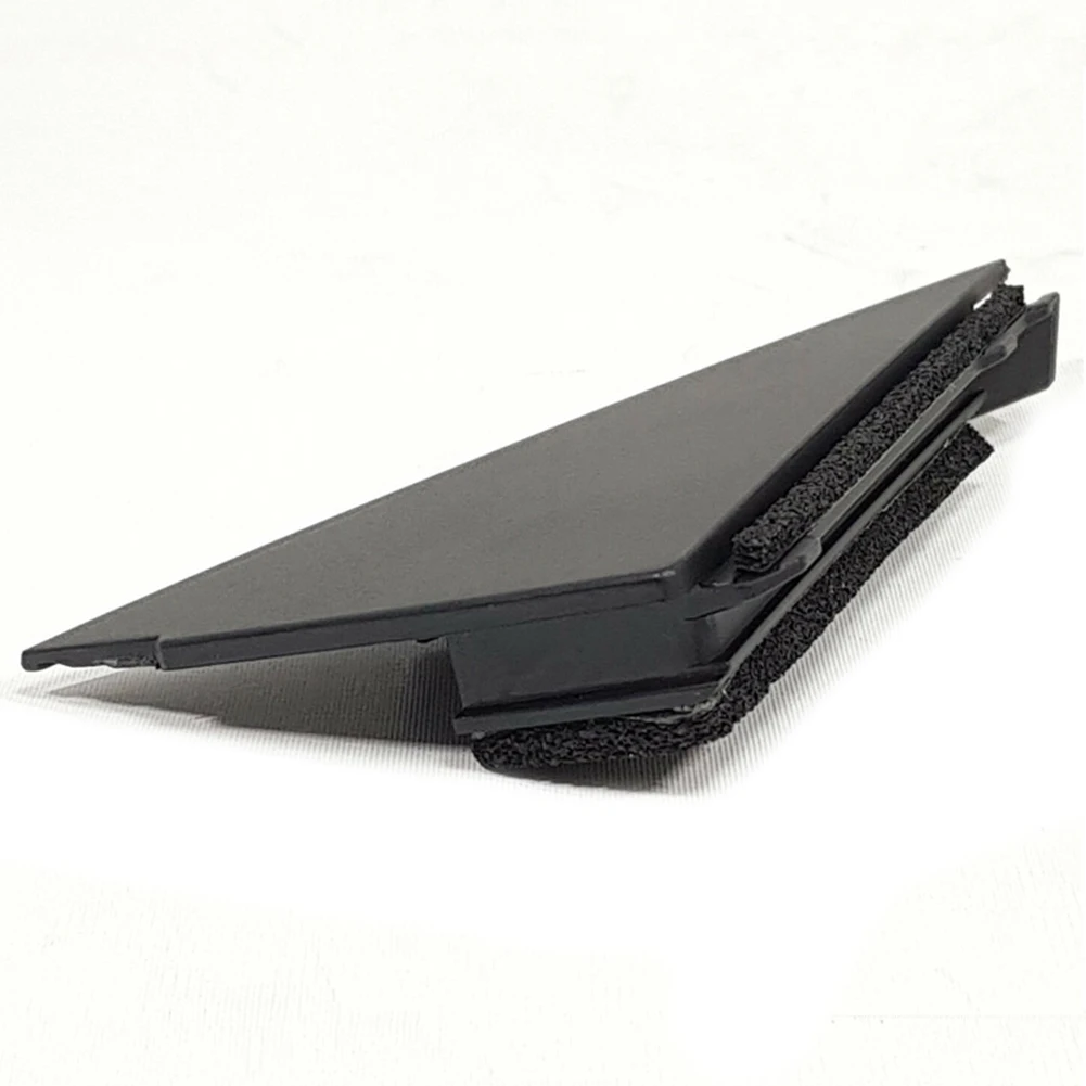 1 пара треугольная декоративная Задняя панель для Hyundai I30 2008-11 838302L000