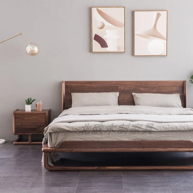 Изготовленная на заказ кровать из североамериканского черного ореха цельного