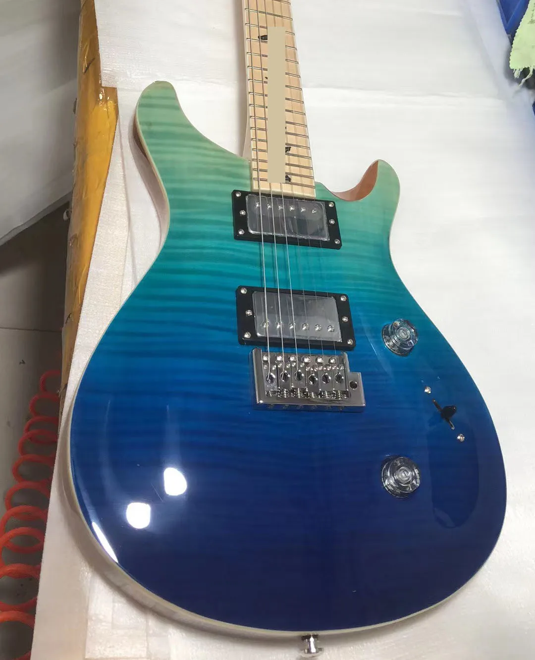 

Ome электрическая гитара красное дерево корпус отделка синяя хромированная фурнитура