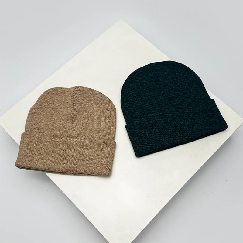 Autumn and Winter New Unisex British Retro Solid Knitted Hats Warm Outdoor Versatile Casual Beanies Simple Fashion Couple Soft