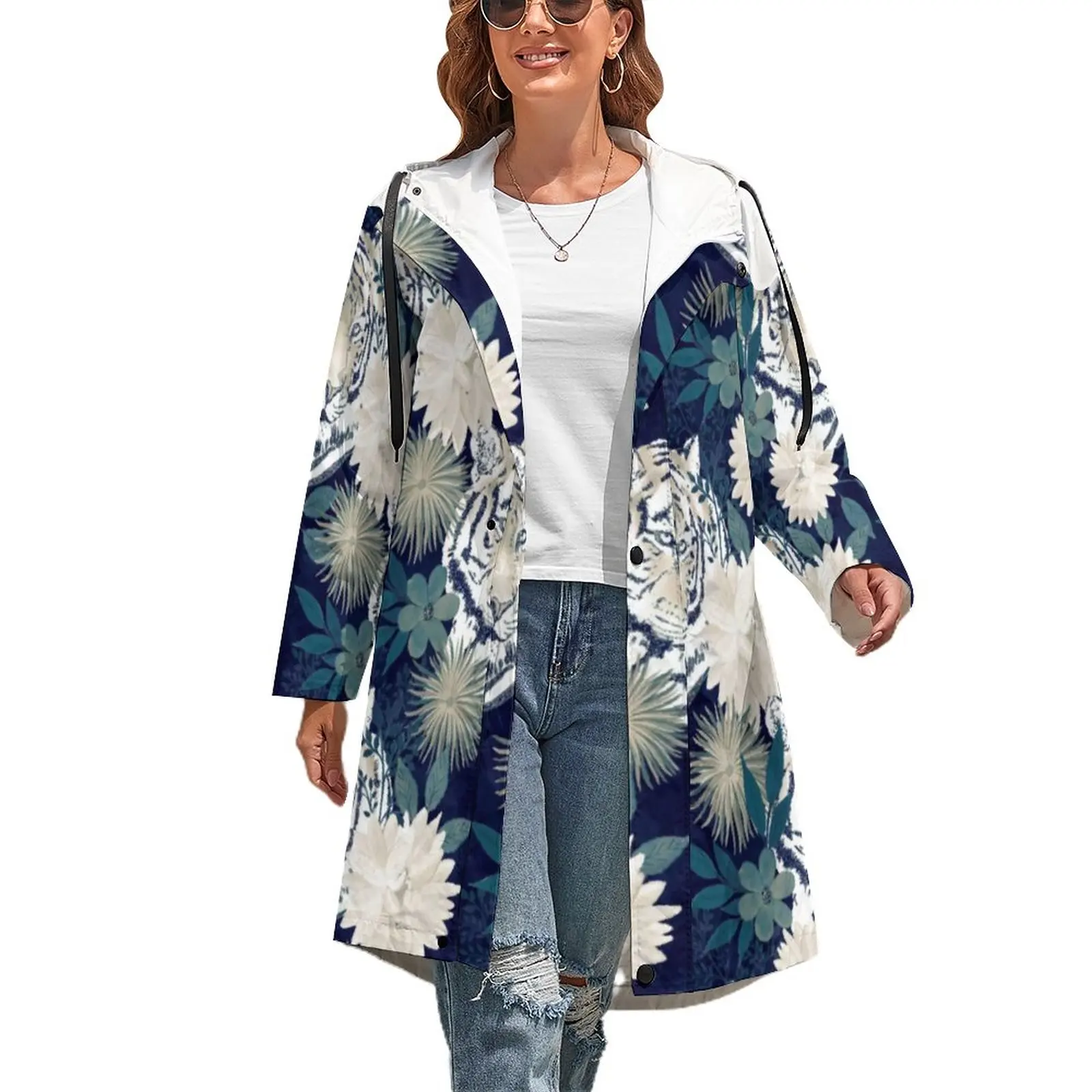 

Тренчкот женский в стиле оверсайз с изображением тигра и животных