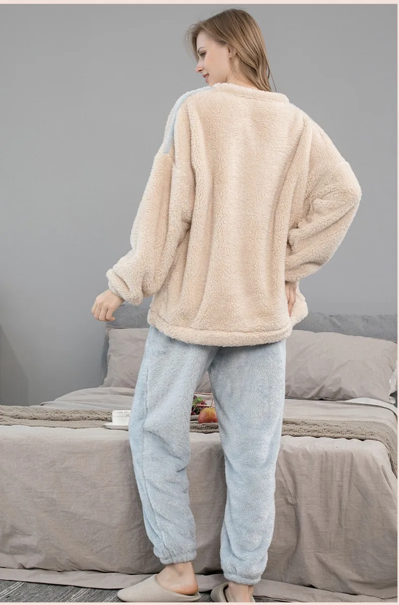 Lady's Winter Solid Two-Pieces Round Collar Pajamas With A Small Scarf Polyester Comfortable Thin Slim Fit Neckline Sleepwear