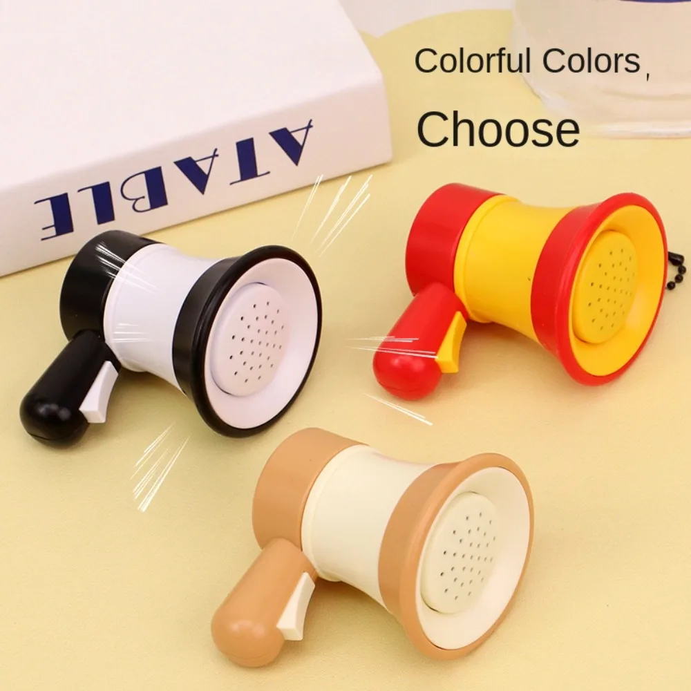 Детский брелок-мегафон красный пластик