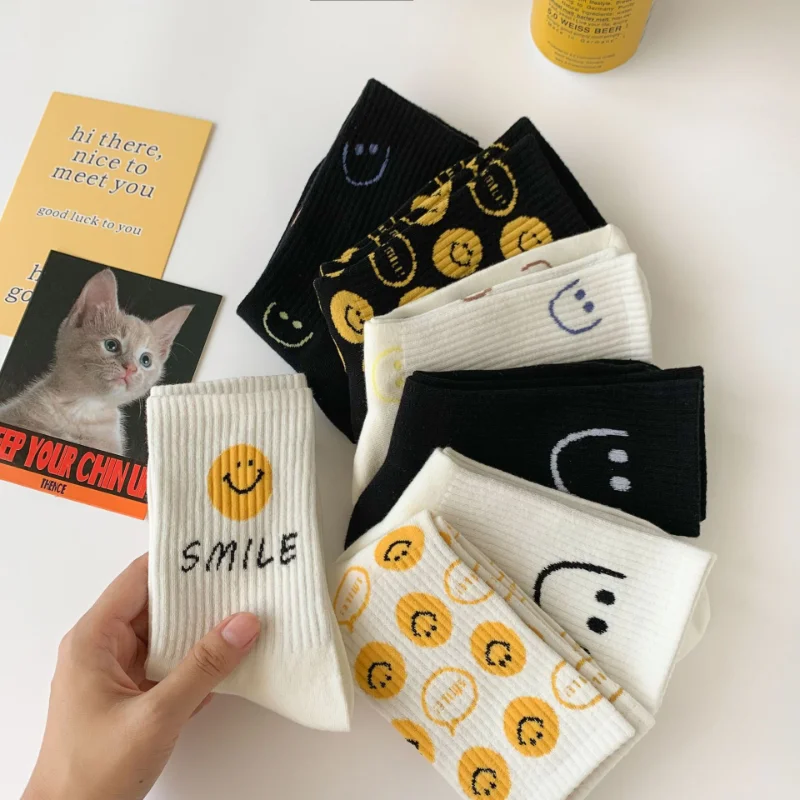 Cotton Women Socks Solid Color Black White Smile Face Socks Harajuku Hip Hop Skateboard Crew Sock Casual Unisex Men Women's Sock