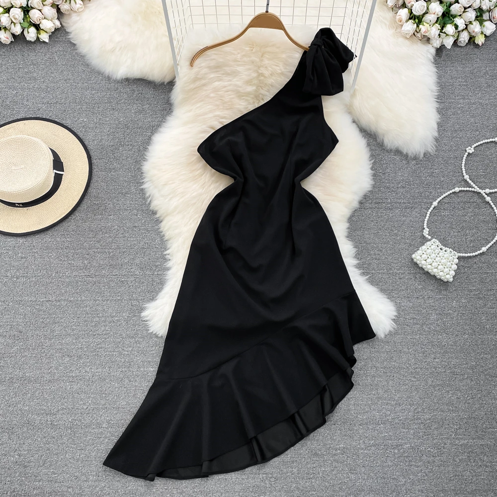 

Платье женское на одно плечо с бантом, без рукавов, с открытой спиной