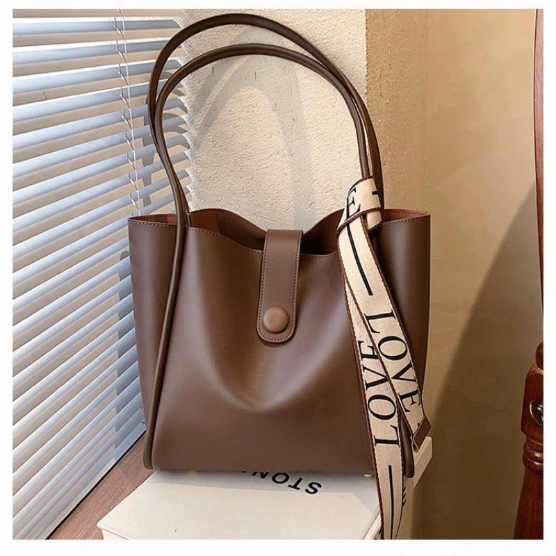 Women's Large capacity One-shoulder Bag Fashionable Women Messenger Bags Fashion Tote Bag Solid Color Handbag Elegant Totes