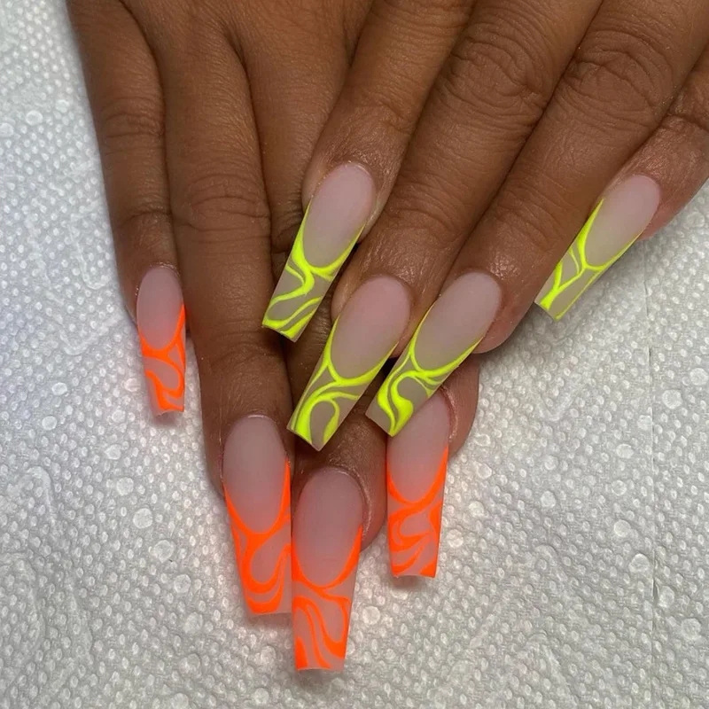 

24pcs Fake Nails Fluorescence Yellow Orange Line Design Long Ballet Removable Wear Full Cover Coffin Artificial Nail With Glue