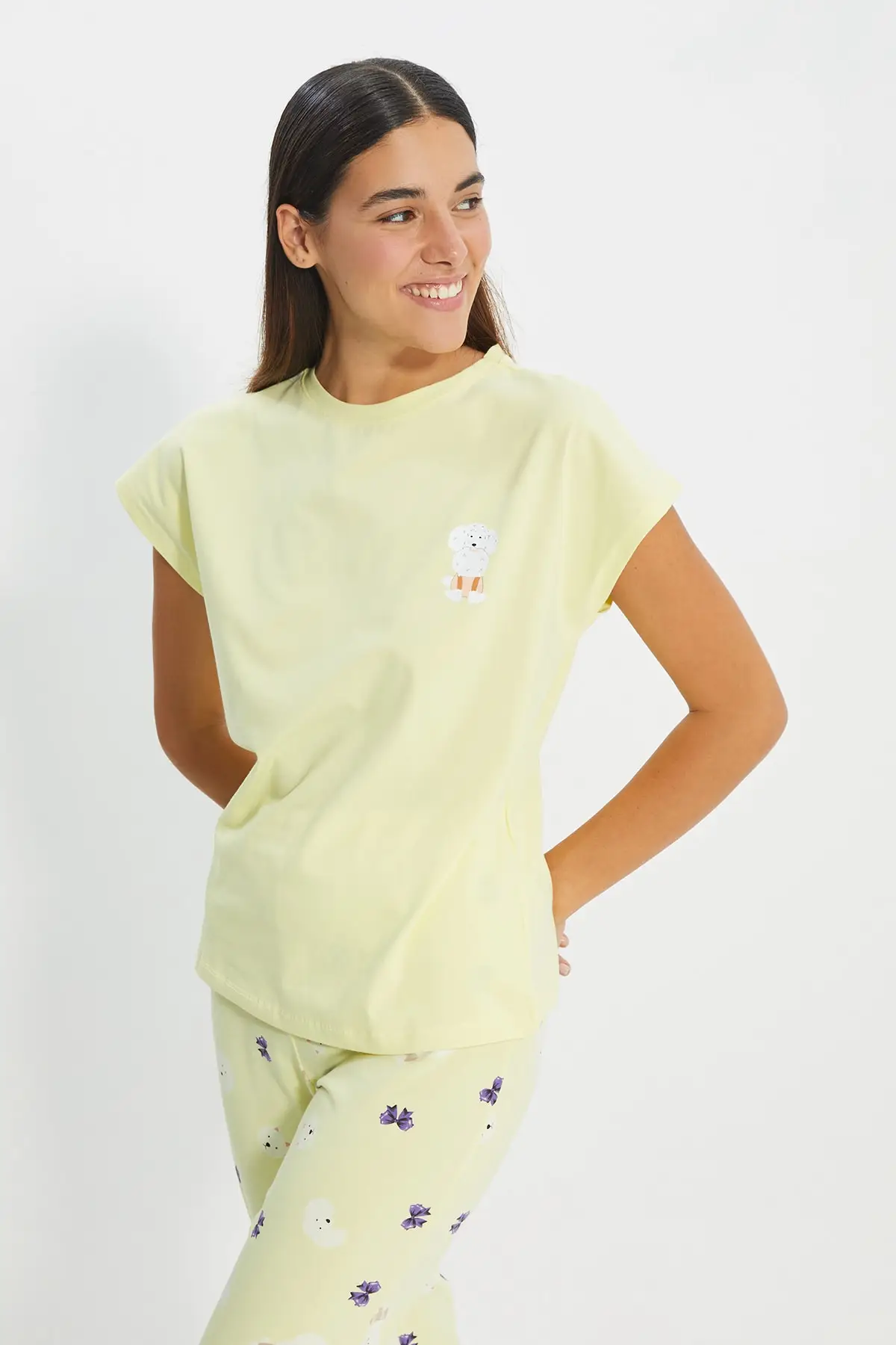 

Trendyol Printed Knitted Pajamas Set THMAW22PT0124
