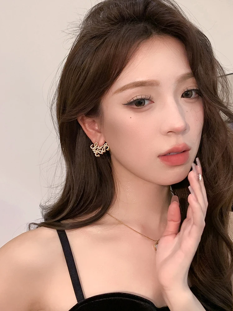 Модно ~ Luojia Moon Cake Абстрактные квадратные полые европейские и американские