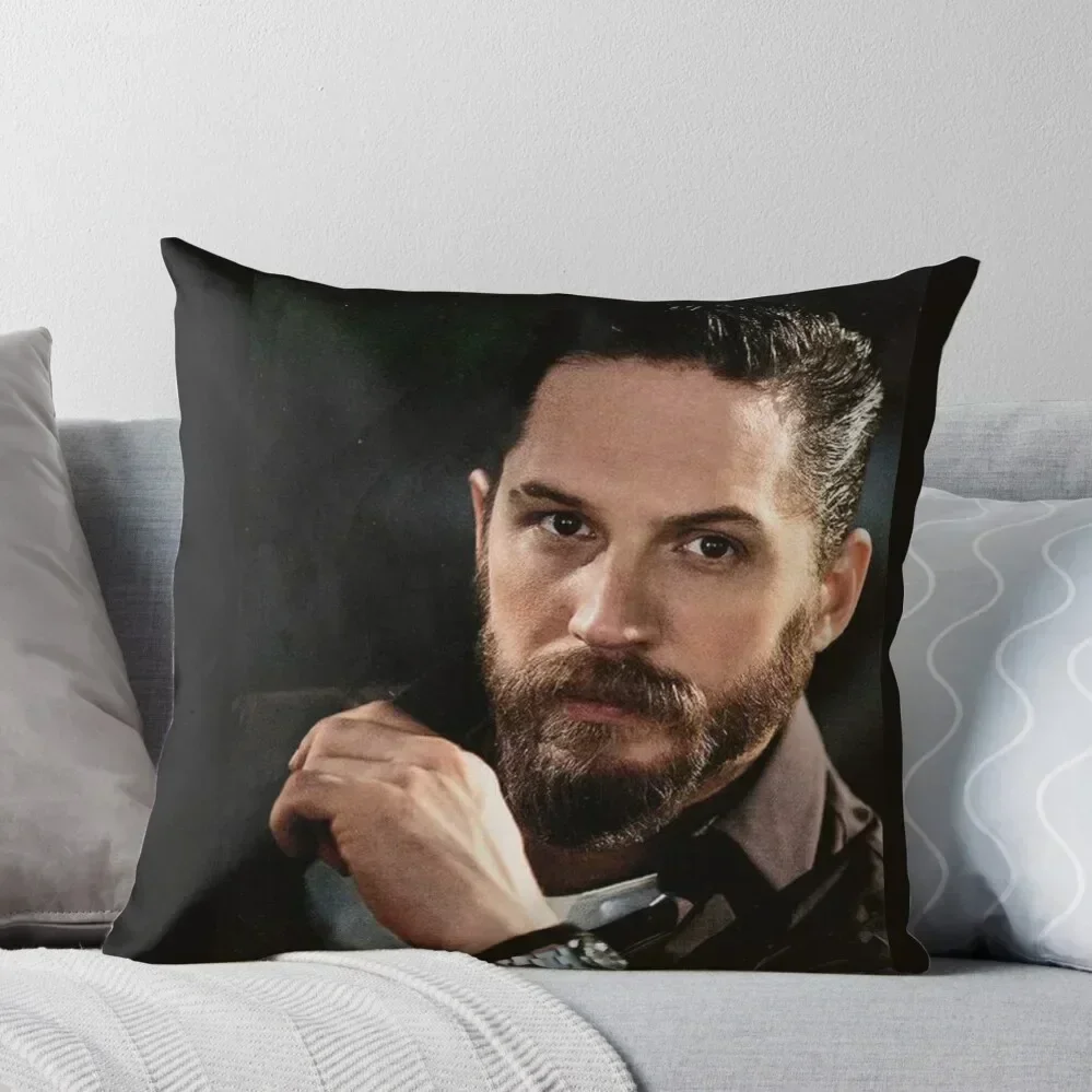 

Наволочка Tom Hardy 30x30/40x40/45x45 см