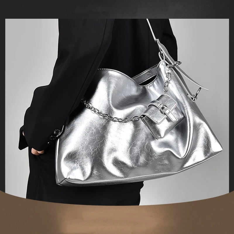 

Chain Tote Bag 2023 Trendy New High Capacity Bag Oblique Straddle Women's Bag Advanced Commuter Shoulder Bag