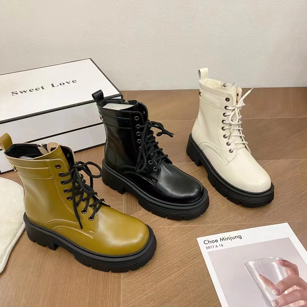 

2023 New Style Platform Heel Womens Ankle Boots Chunky Motorcycle Boots For Women Patent Leather Purple Yellow Shoes Big Size
