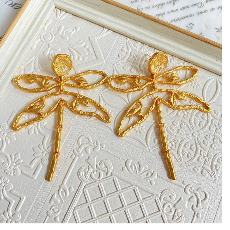 

Vintage Antique Gold Dragonfly Pendant Glass Stud Earrings Unique personality Cute insect Smart Wings exaggerate jewelry