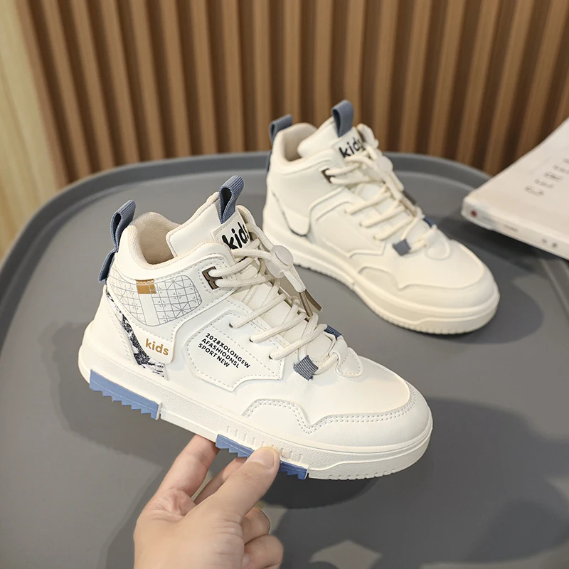 Рисунок 4 - Всесезонные детские кроссовки