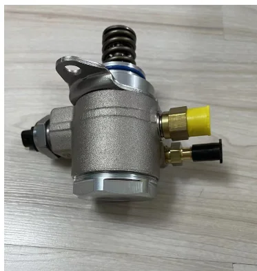 Топливный насос высокого давления 03C127026R