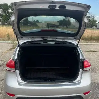 Фото Автоматические стойки с пружинами для Kia Forte Cerato K3 YD Hatchback 2012-2018 задняя дверь багажника подъемник багажника поддерживает амортизаторную стержень №1
