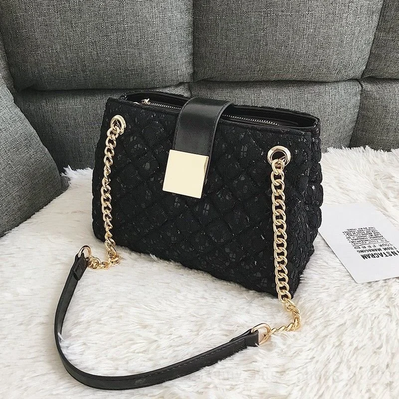 

2023 Bag New Shoulder Bag Chain Women'S Bag Women'S Trend Shoulder Bag Ins Portable Large Capacity Bag Lace Women'S Bag