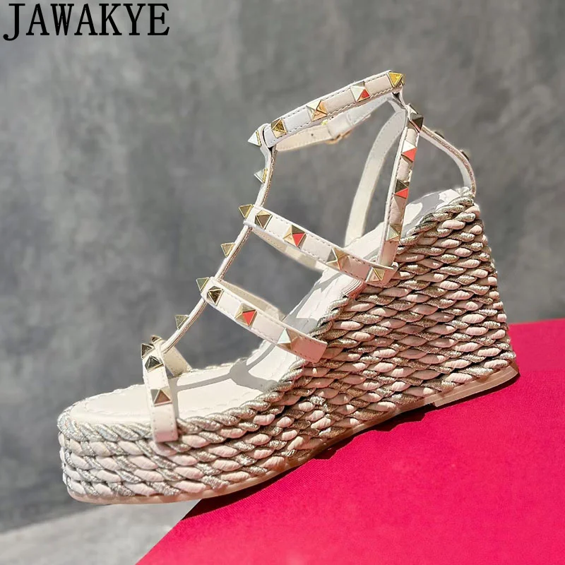 

Platform Sloping High Heel Rivet Sandals Women Summer Fashion Week Rome Sandals Luxury Thick Sole Wedge-soled Brand Sandals
