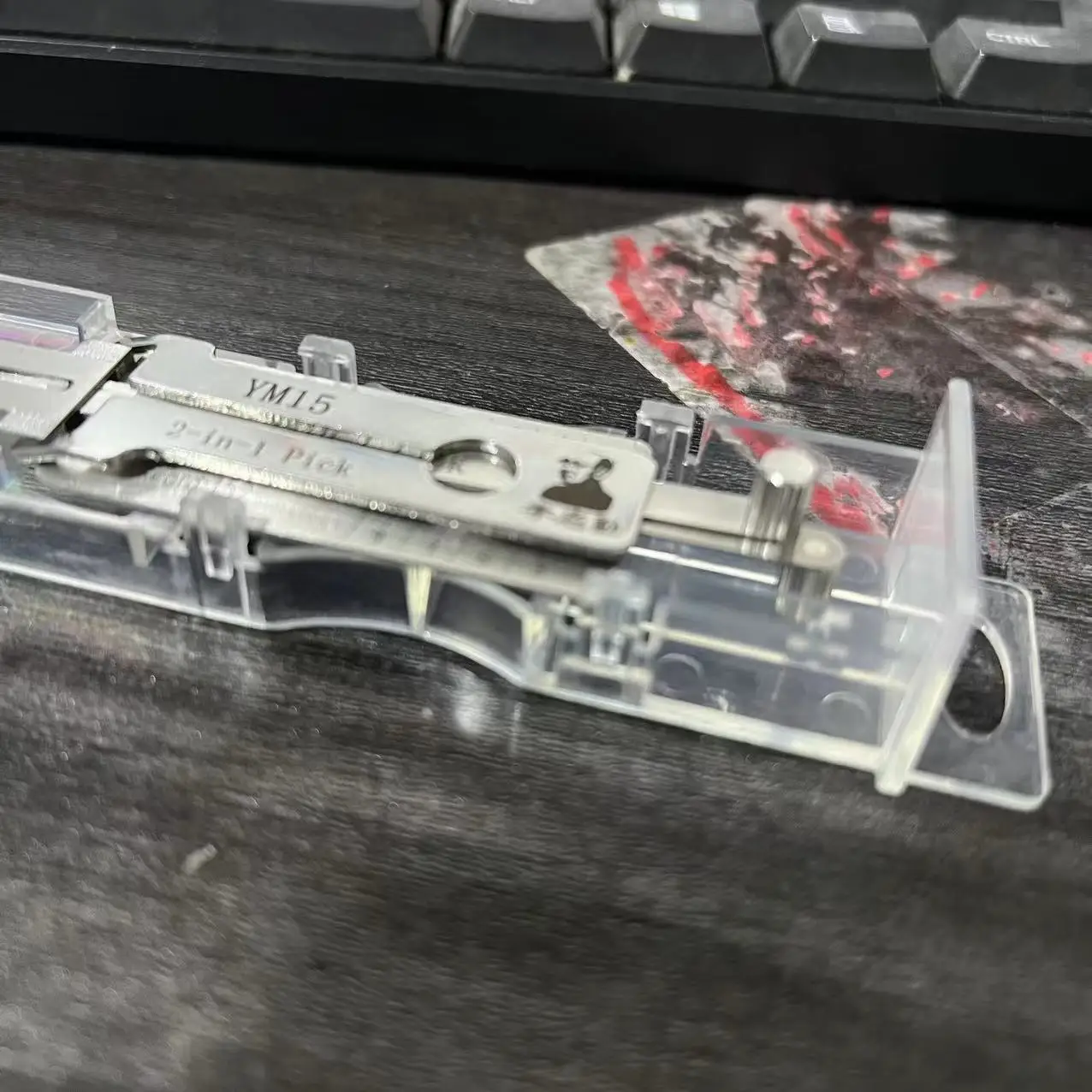 

Lishi 2-в-1 YM15 Инструмент для декодирования грузовиков Mercedes Benz