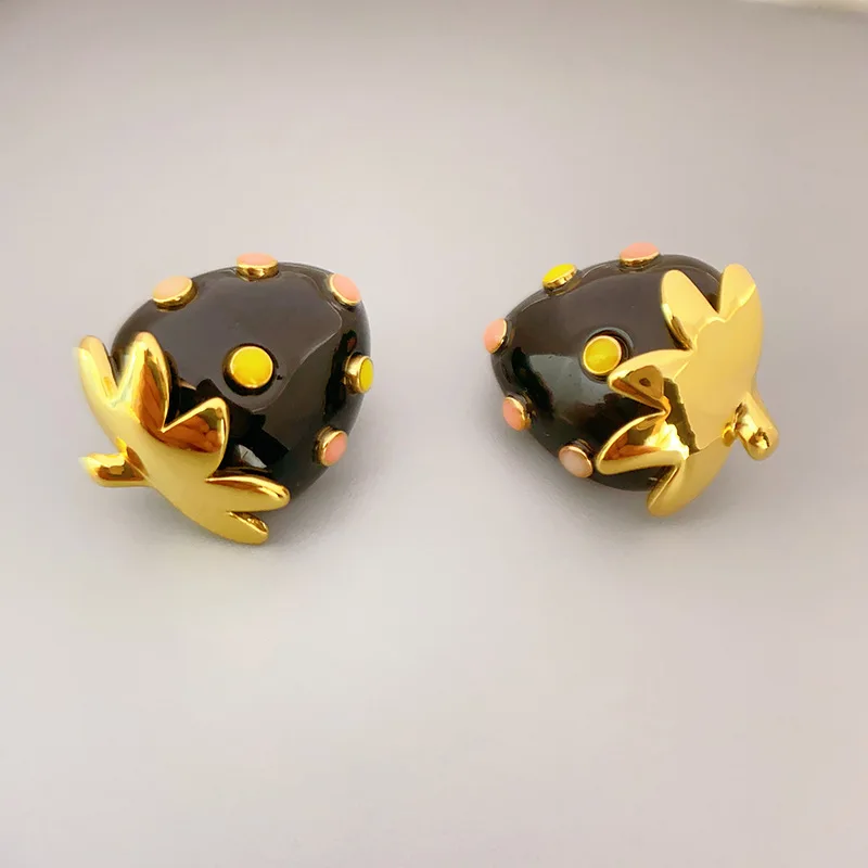 Винтажные висячие серьги из смолы в форме черной клубники с милыми личными аксессуарами для женщин и девочек, ювелирные изделия, подарки