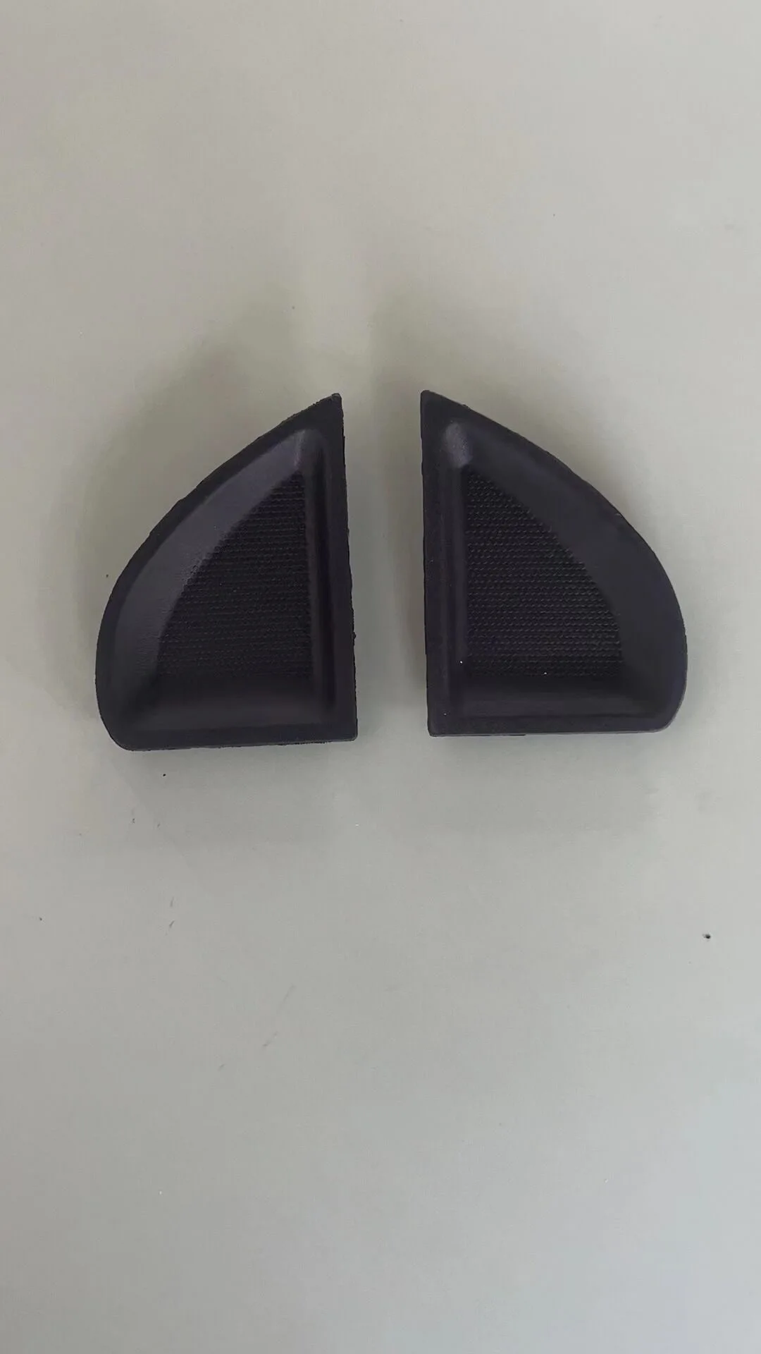 

1PC/Set For Jeep Free Light Door Inner Armrest Plug 1WF22DX9AC 1WF21DX9AC 2014-2020 Car Accessories Replacement Left/Right Parts