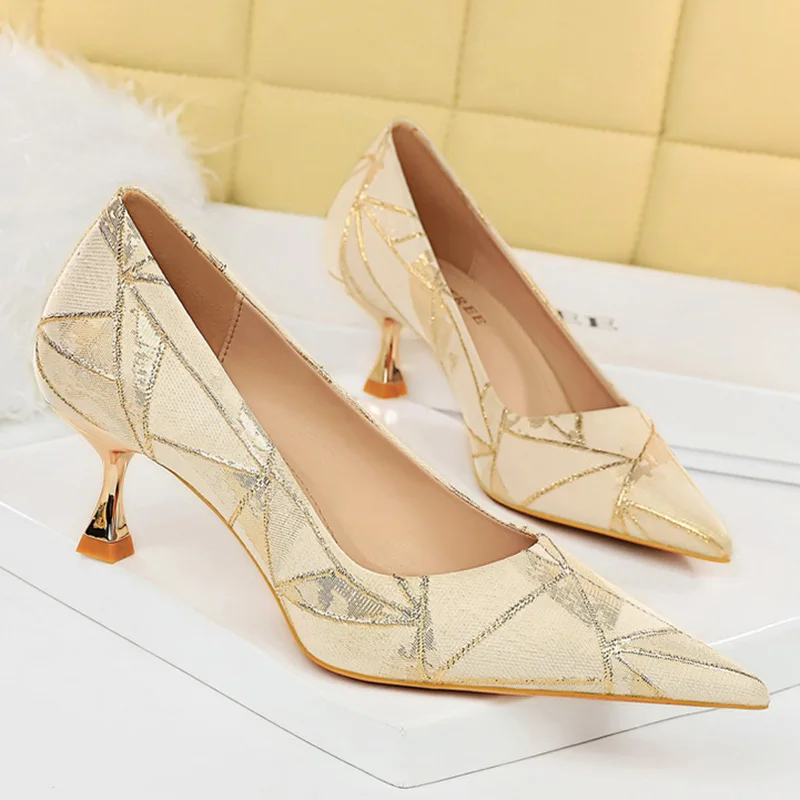 

Women Middle Heels 6cm High Heels Quality Pumps Lady Wedding Kitten Low Heels Party Pointed Toe Office Prom Event Fashion Shoes