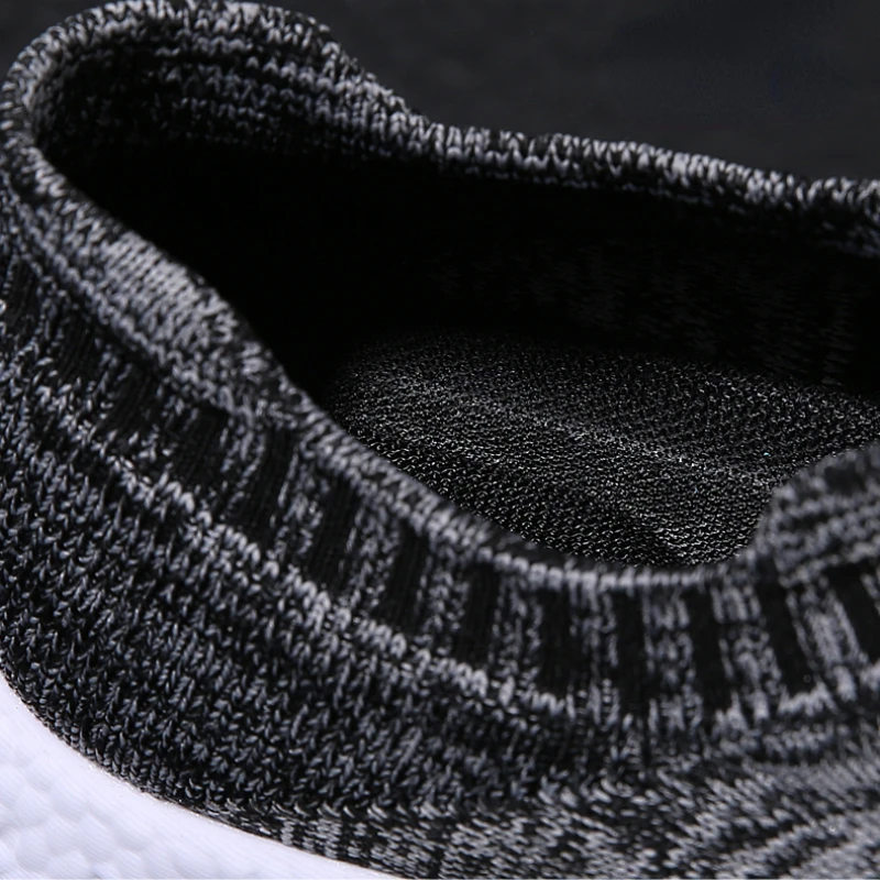 Men Shoes Breathable Walking Casual Shoes Sneakers Slip-on Breathable Outdoor Footwear Non-slip Workout Shoes Zapatillas Hombre