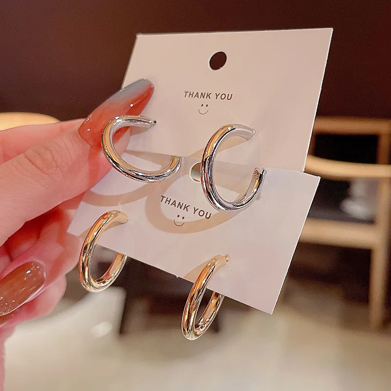 Korean New Round Circle Personality Earrings Ladies Jewelry Ins Trendy Brincos Simple Stud Earrings  Fashion Hoop Earring