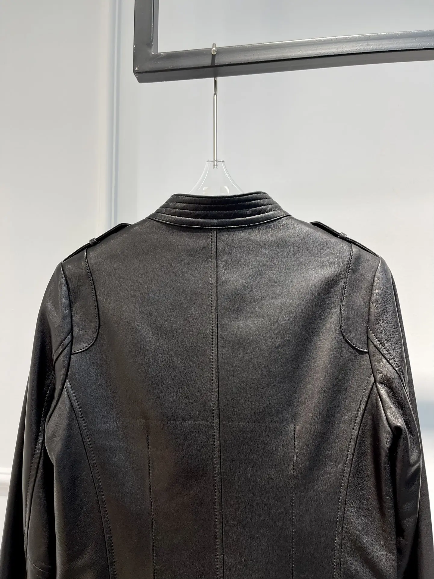 Women Sheepskin Black Leather Jacket Multi Zipper Design 2022 Hot Sale Moto Biker Fashion Women Coat