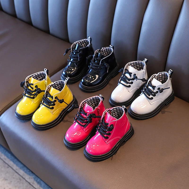 Женские кожаные ботинки на молнии зимние уличные с низкой и плоской подошвой