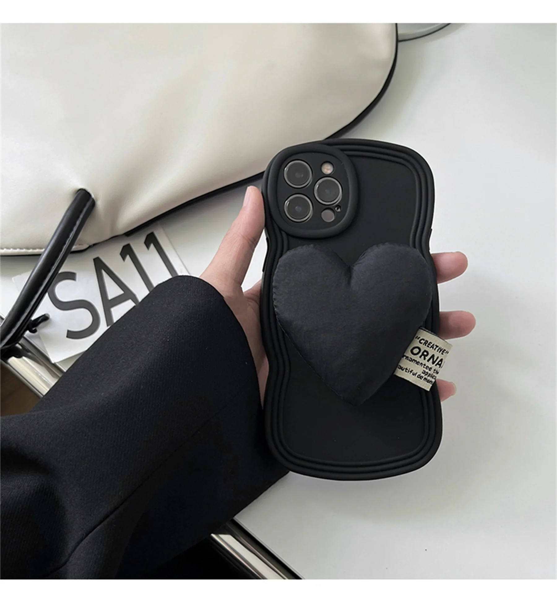 

3D Luxury Ins Korean Cute Down Jackets Love Heart Bracket Black Wave Case for iPhone 14 13 12 11 Pro Max Kawaii Soft Cover Funda