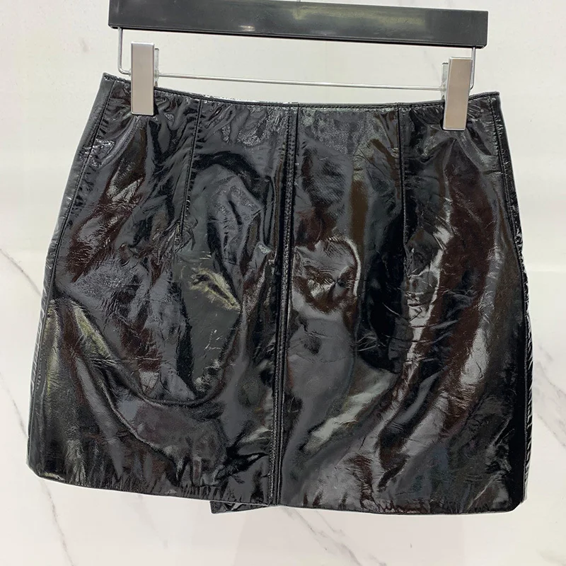 Рисунок 5 - Женская винтажная мини-юбка из натуральной кожи