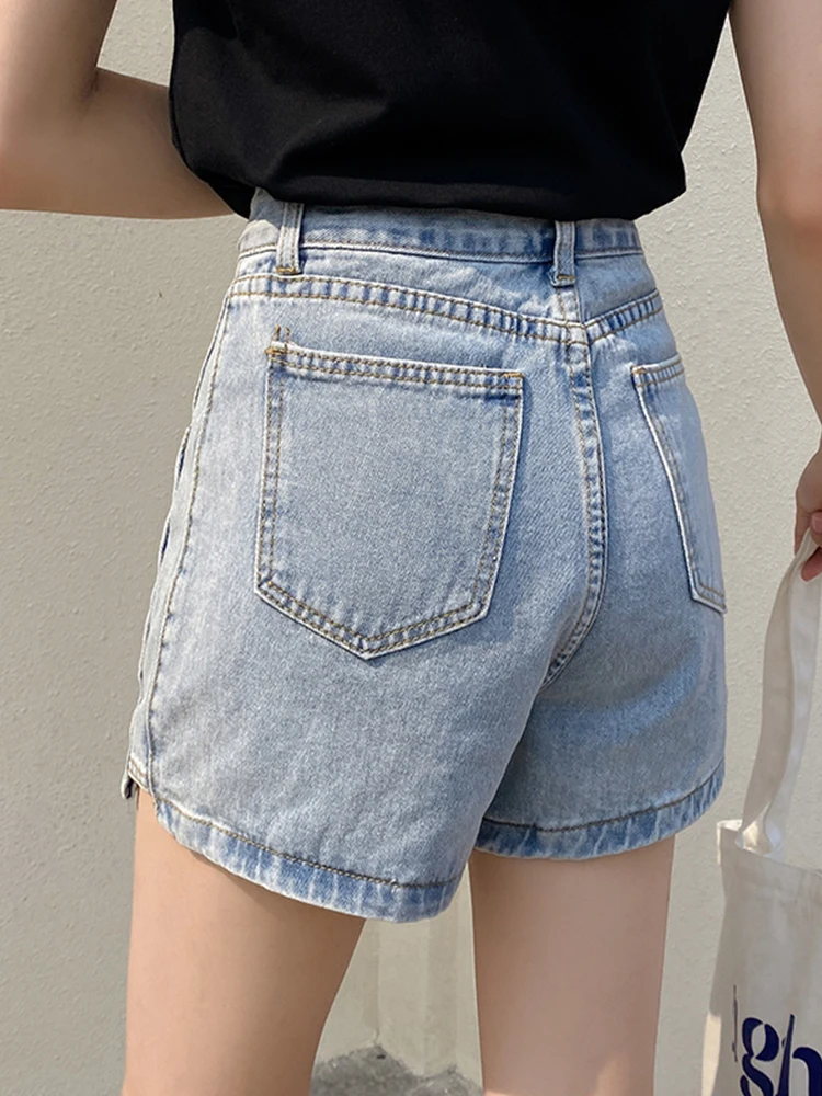 New Spring Summer Women High Waist Wide Leg Blue Denim Shorts Streetwear Female Loose Button Retro Jeans Shorts Bottoms