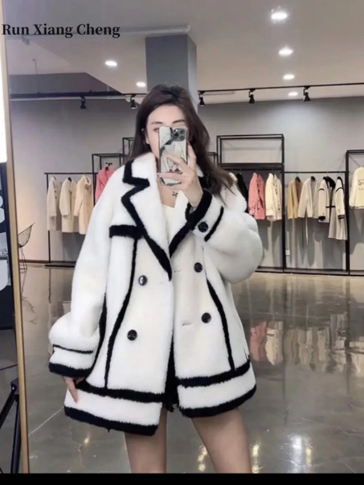 Рисунок 2 - Женская зимняя меховая куртка