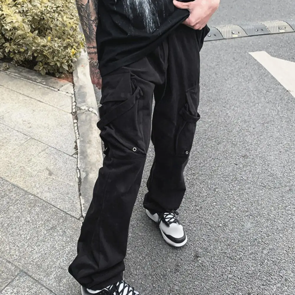 Рисунок 2 - Брюки мужские с несколькими карманами