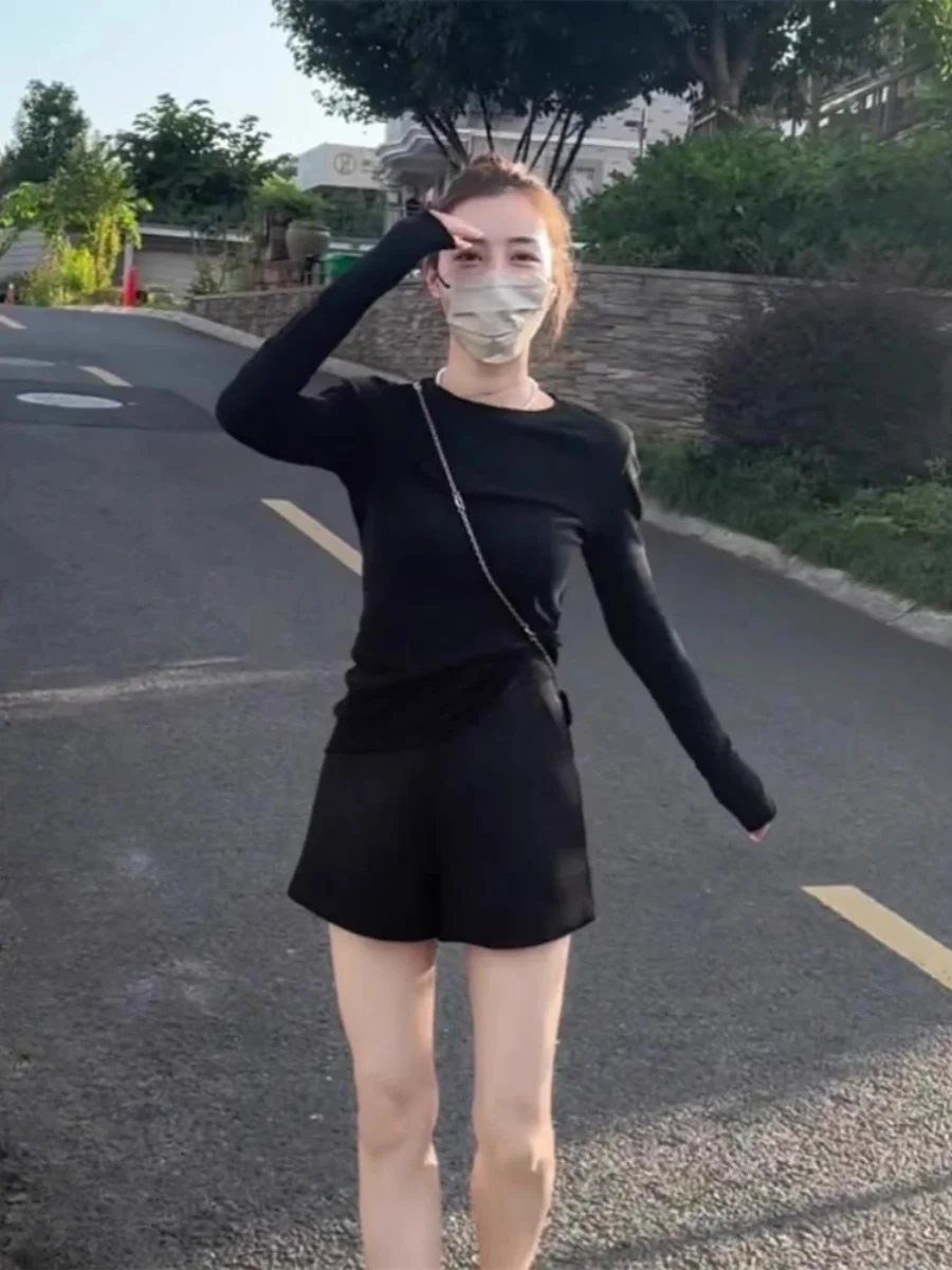 Белая рубашка с длинными рукавами и плечами женская осенняя новинка 2024