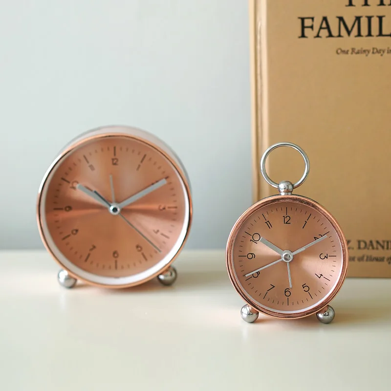 

Creative Simple Table Clock Fashion Luminous Modern Table Clock Small Mute Digital Student Relogio De Mesa Home Decor