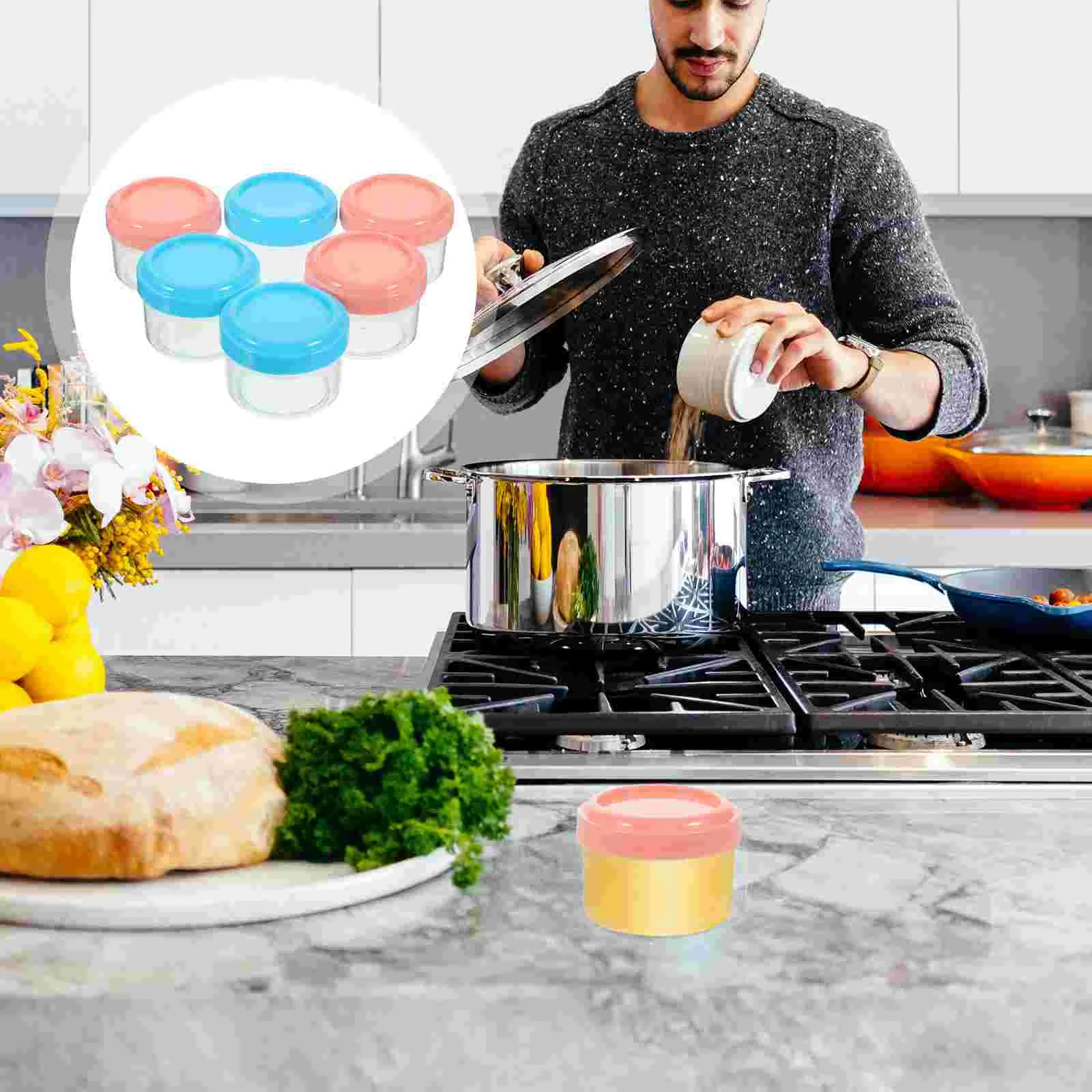 

Salad Dressing Container Small Condiment Container with Lids Sauce Cups Plastic Seasoning Box Barbecue Spice Jar