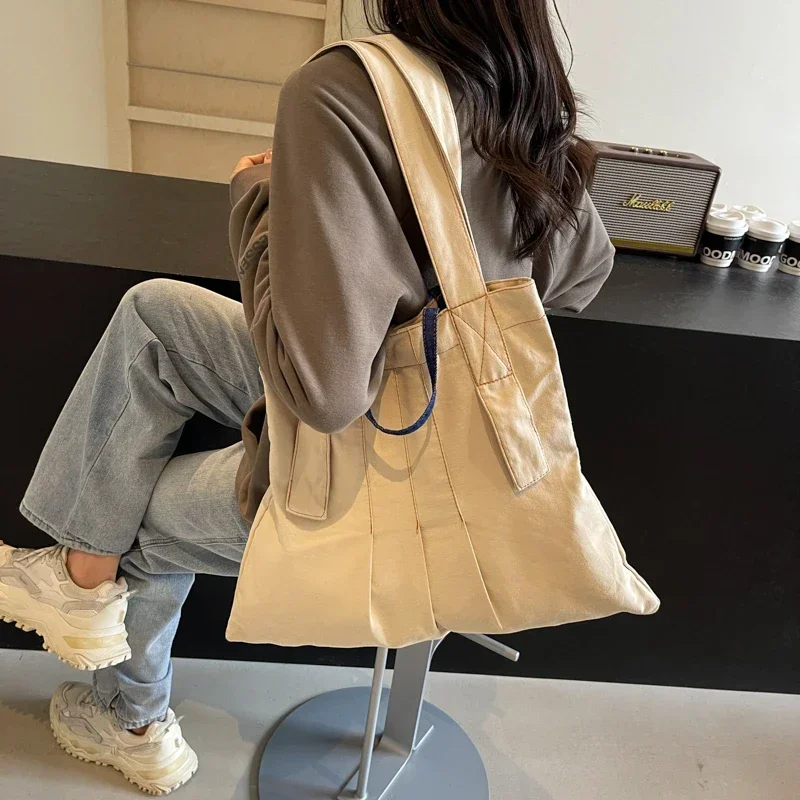 Повседневные сумки на плечо большой вместимости с магнитной пряжкой швейные