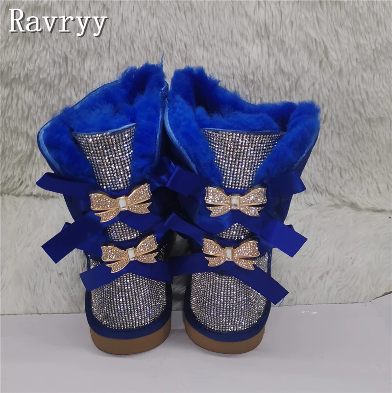 Женские зимние ботинки со стразами