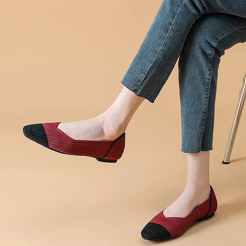 Мокасины на плоской резиновой подошве с квадратным носком без застежки