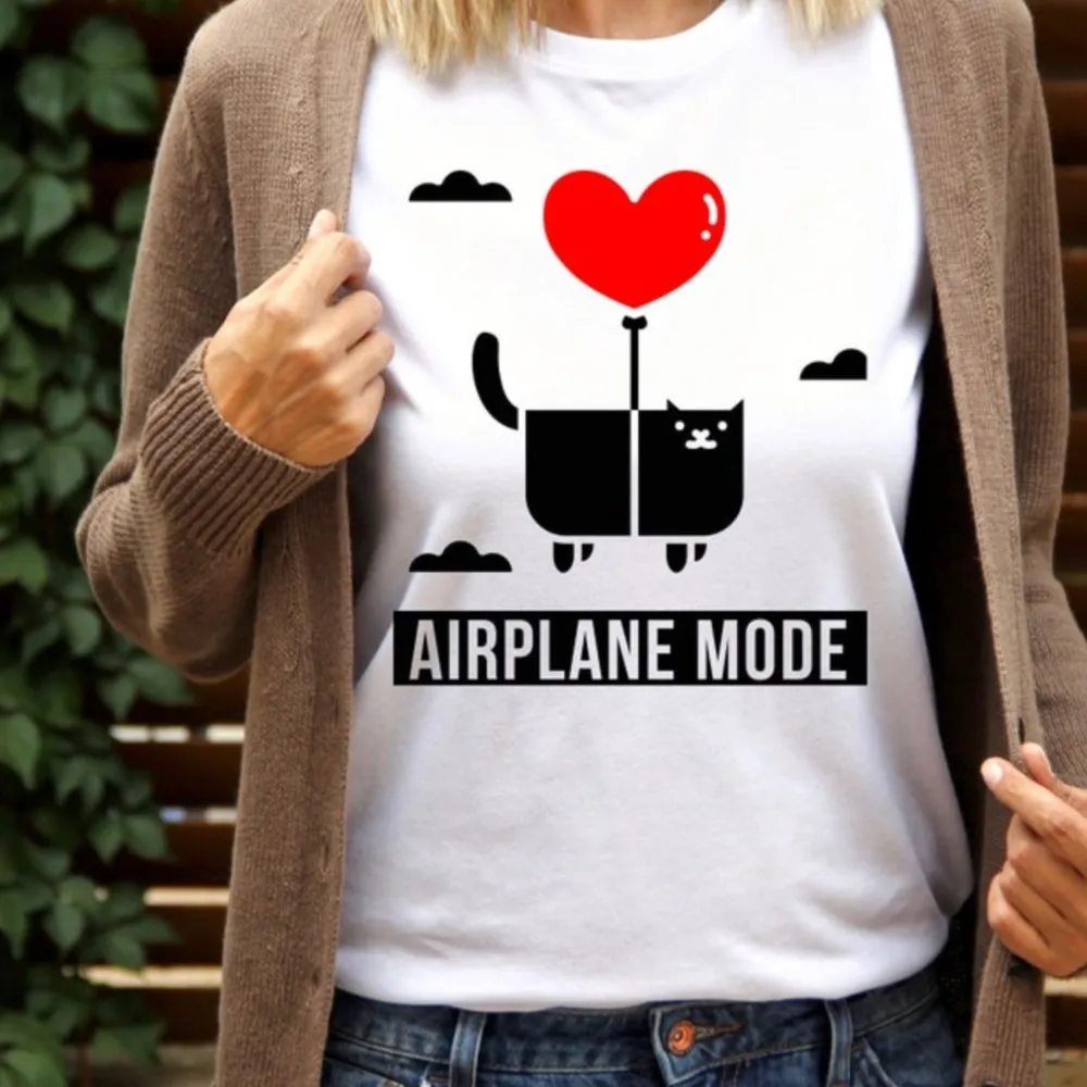 

Airplane Mode Cat Humor Funny T-shirt Womens Red Love Cute Tees Wholesale Gift Fashion Tops T Shirt