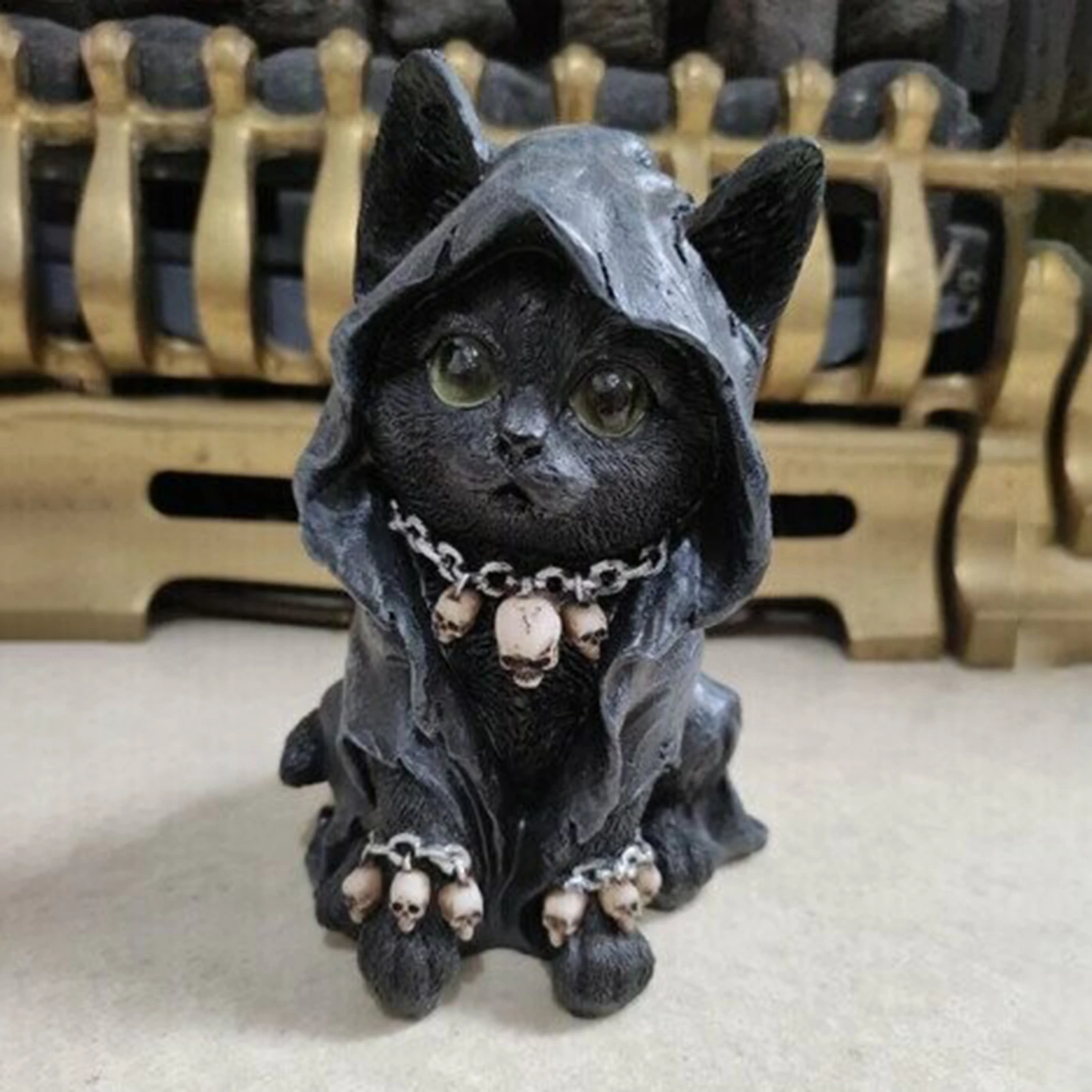 

Resin Black Cat with Cloak Statue Cute Kitty with Skull Necklace Cat Figurine Ornaments for Home Cawaii Decoration for Bedroom