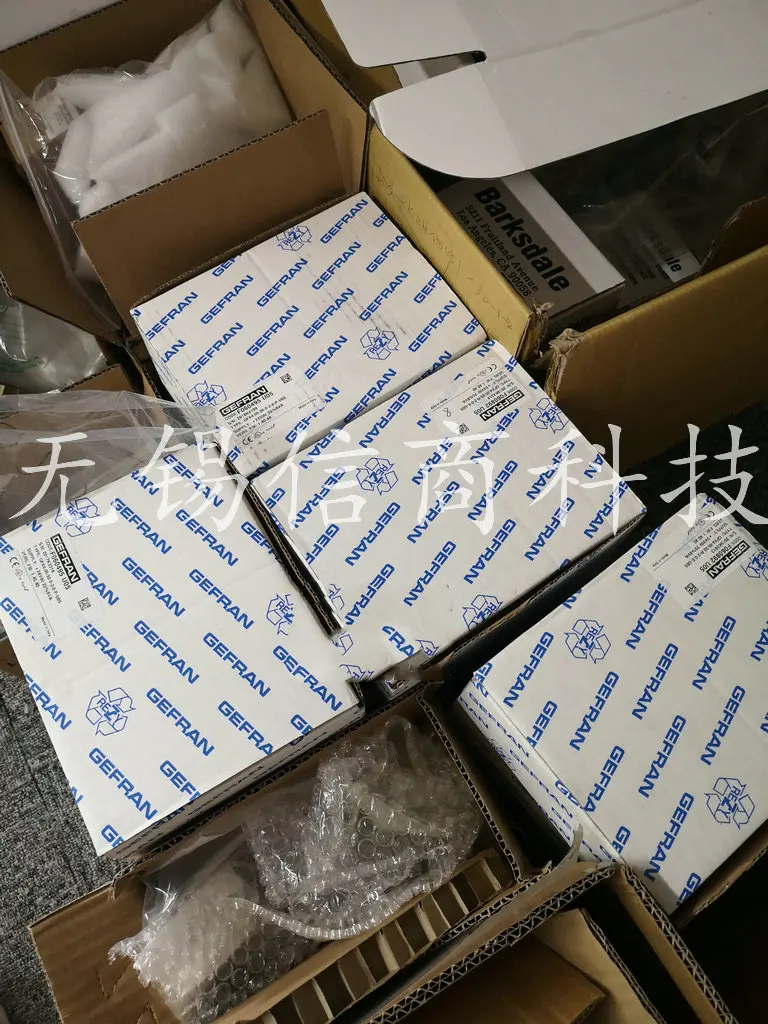 Италия Датчик давления GEFRAN M22-6-M-B01M-1-4-D 2130X000X00